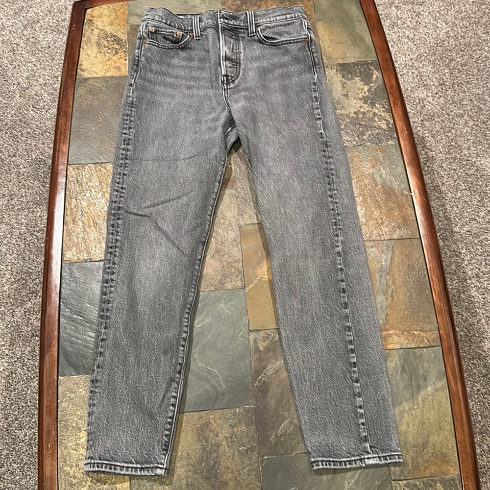 Levi light black wash jeans